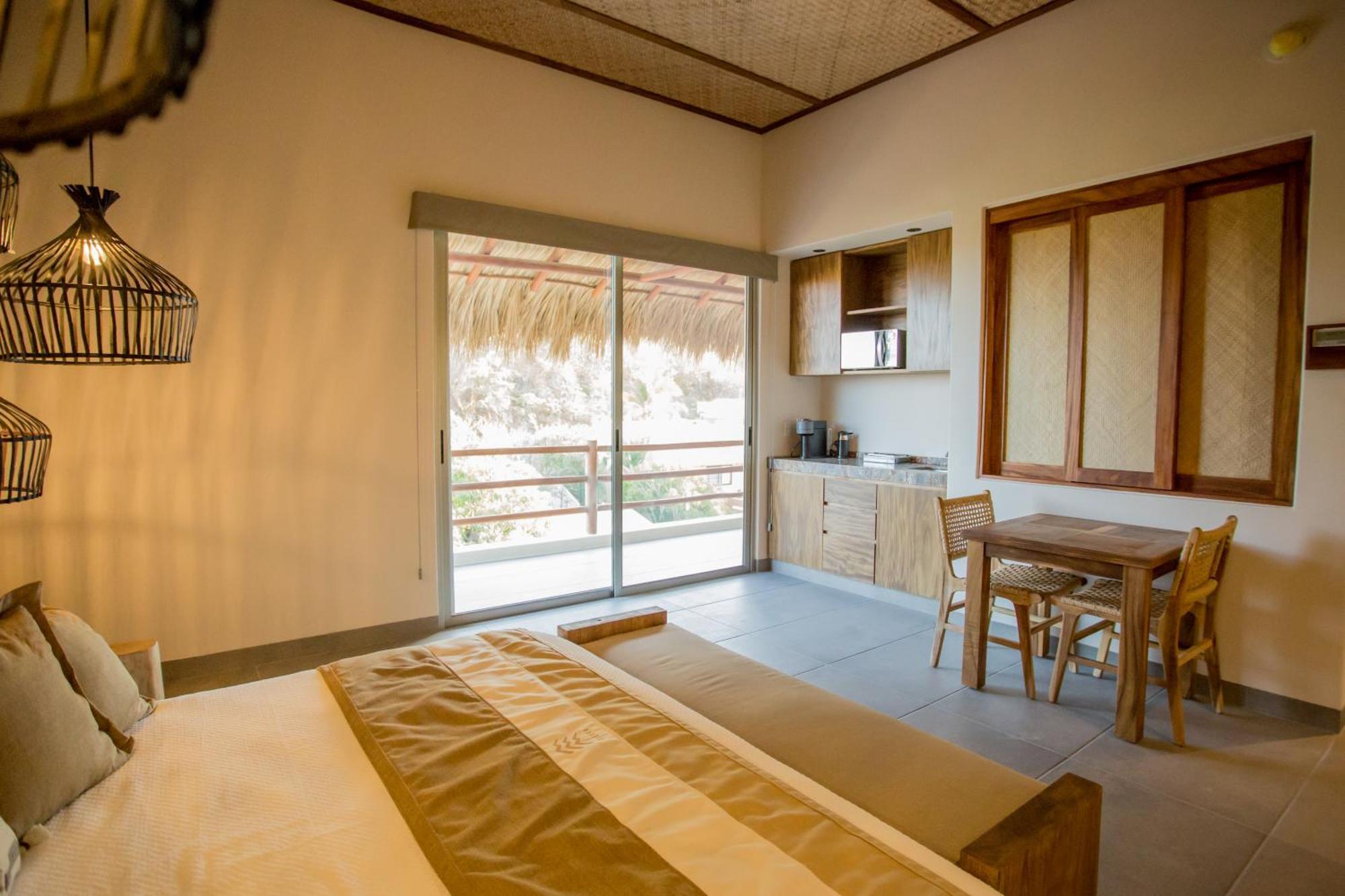 Hotel Casa Bocana Santa Cruz Huatulco Room photo